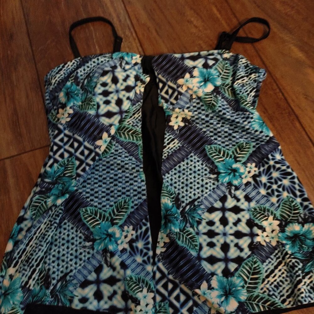 Tankini swim top